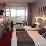 Brit Bleu Nuit Hotel