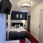 Hotel Brit Bleu Nuit Saintes
