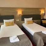 Brit Bleu Nuit Hotel Saintes