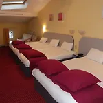 Hotel Brit Bleu Nuit Saintes