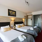 Brit Bleu Nuit Hotel Saintes