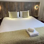 Brit Bleu Nuit Hotel 3*