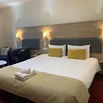 Brit Bleu Nuit Hotel
