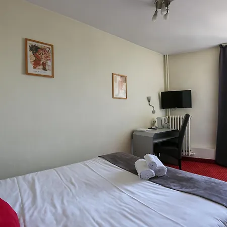 蓝色之夜布里特酒店