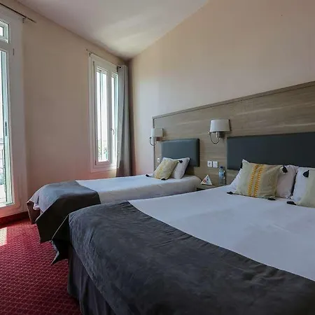 Hotel Brit Bleu Nuit Saintes