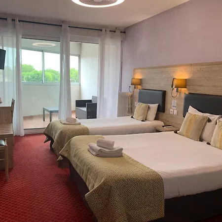 蓝色之夜布里特酒店 酒店 桑特