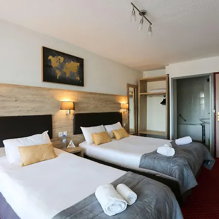 Brit Bleu Nuit Hotel Saintes
