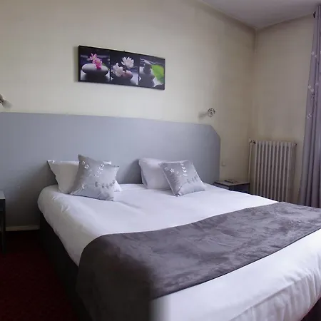 Brit Bleu Nuit Szálloda 3*