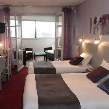 Brit Bleu Nuit Hotel Saintes