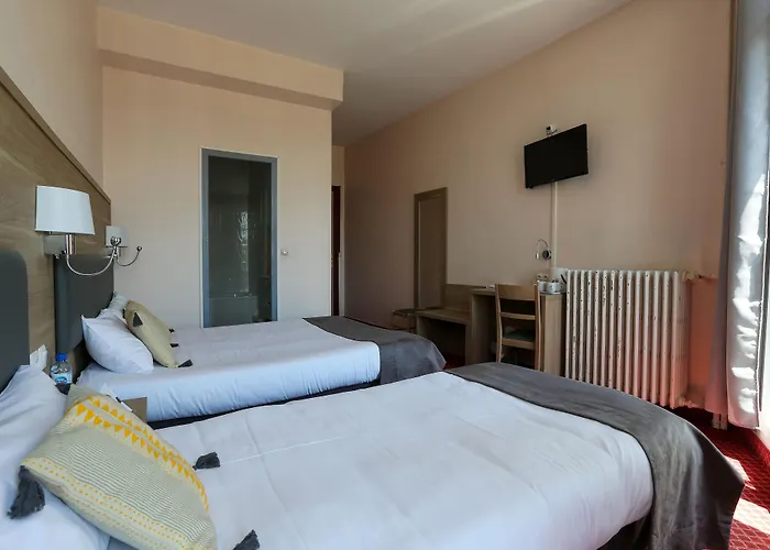 Brit Bleu Nuit Hotel