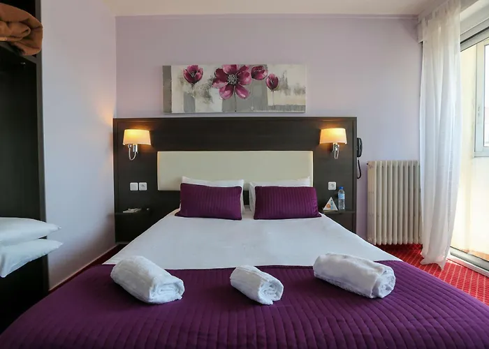 Brit Bleu Nuit Hotel