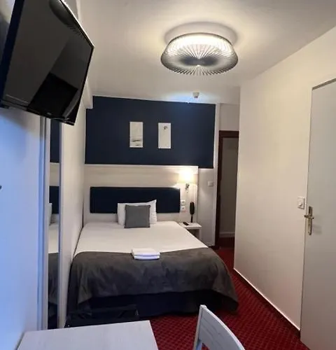 Hotel Brit Bleu Nuit Saintes