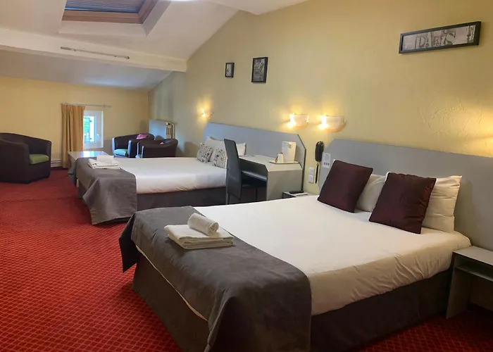 Brit Bleu Nuit Hotel Saintes