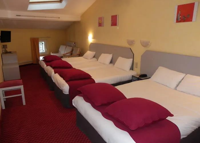 Hotel Brit Bleu Nuit Saintes