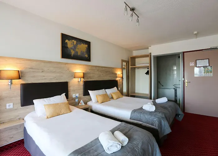 Brit Bleu Nuit Hotel Saintes