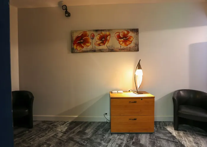 Brit Bleu Nuit Otel Saintes