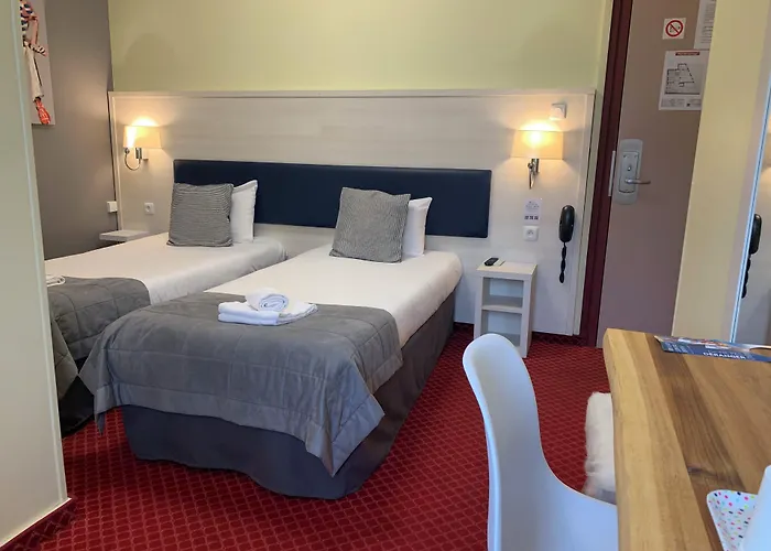 Brit Bleu Nuit Hotel Saintes