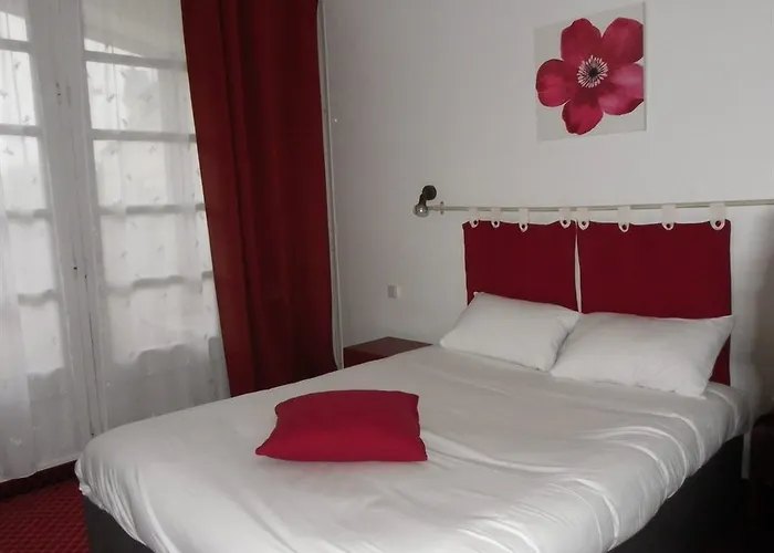 Brit Bleu Nuit Hotel 3*