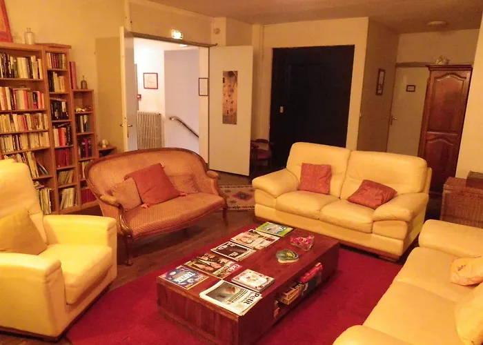 Brit Bleu Nuit Hotel 3*