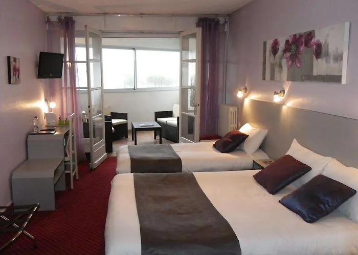 Brit Bleu Nuit Hotel Saintes