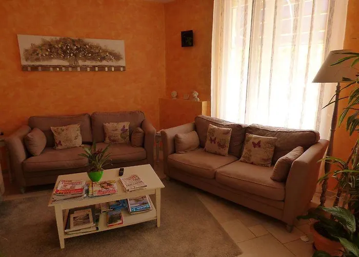 Otel Brit Bleu Nuit Saintes